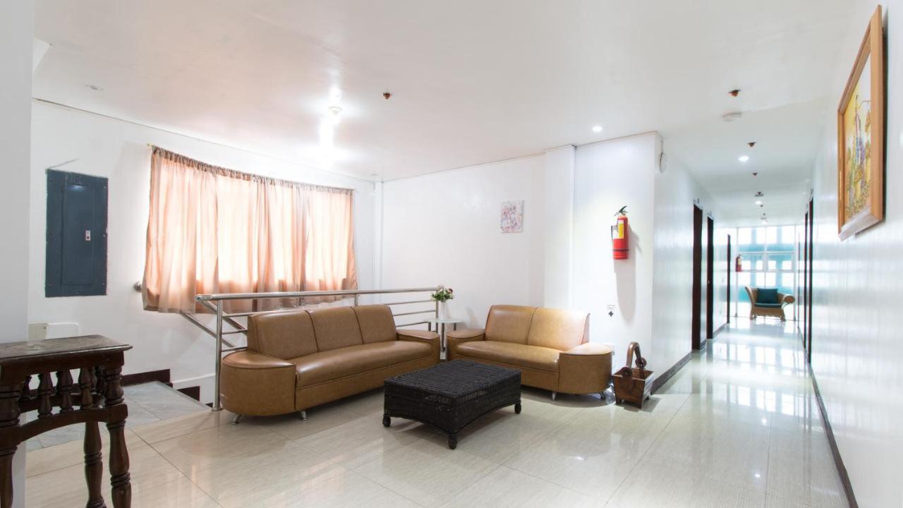 Hotel Reddoorz @ Real Fatima Tacloban Anibong Exterior foto
